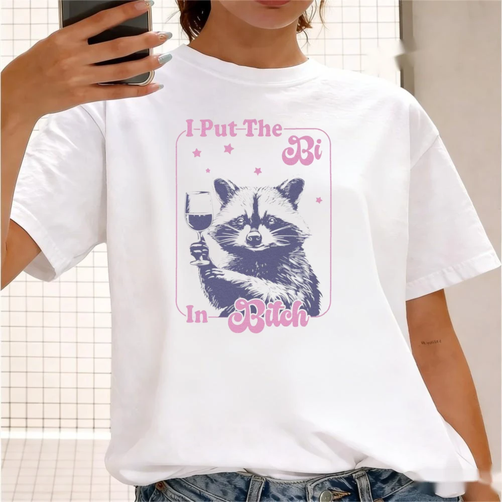 Retro Bi Pride Raccoon Tee LGBTQ Bisexual Pride T-Shirt Funny Raccoon Shirt Queer Statement Tee Women Unisex Summer Cotton Tops