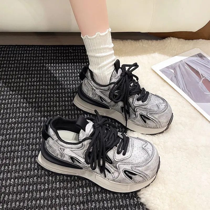 Women Dad Shoes 2025 Autumn New Distressed Color Thick Sole Casual Trendy Influencer Stylish Unique Retro Athletic Style Shoes