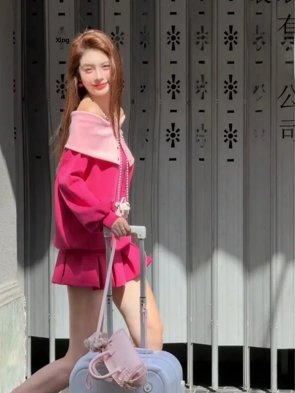 

Korean Style Dopaamine One Shoulder Sweatshirt Skirt Set Women's Autumn Fashionable Two Piece Set High Waist Pleated Skirt