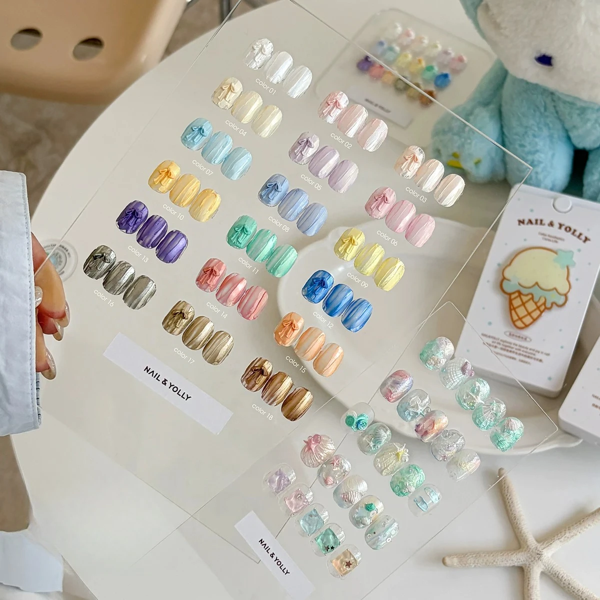 18Colors Aurora Texture 3D Painting Gel Palette for Nail Art Relief Design Gradient Stamping UV/LED Soak Off Nail Salon Manicure