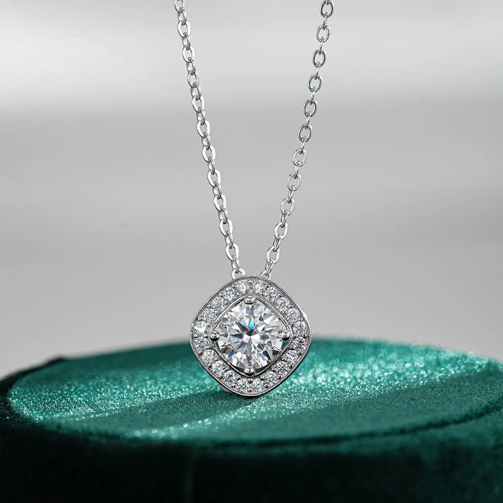 

JoyceJelly D Color 1 Carat Moissanite Necklace For Women S925 Sterling Silver Pendant Square Lab-created Diamond Wedding Jewelry