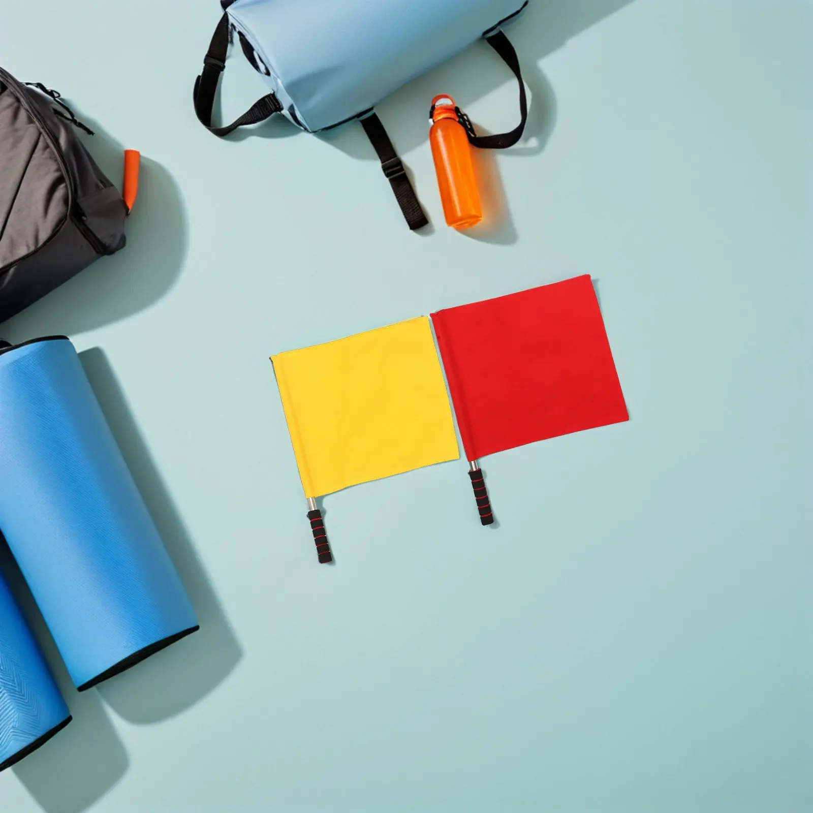 

2 шт. сигнальных флажков с прочной конструкцией, долговечные, идеально подходят для судей и тренеров по футболу, регби и другим видам спорта на открытом воздухе.