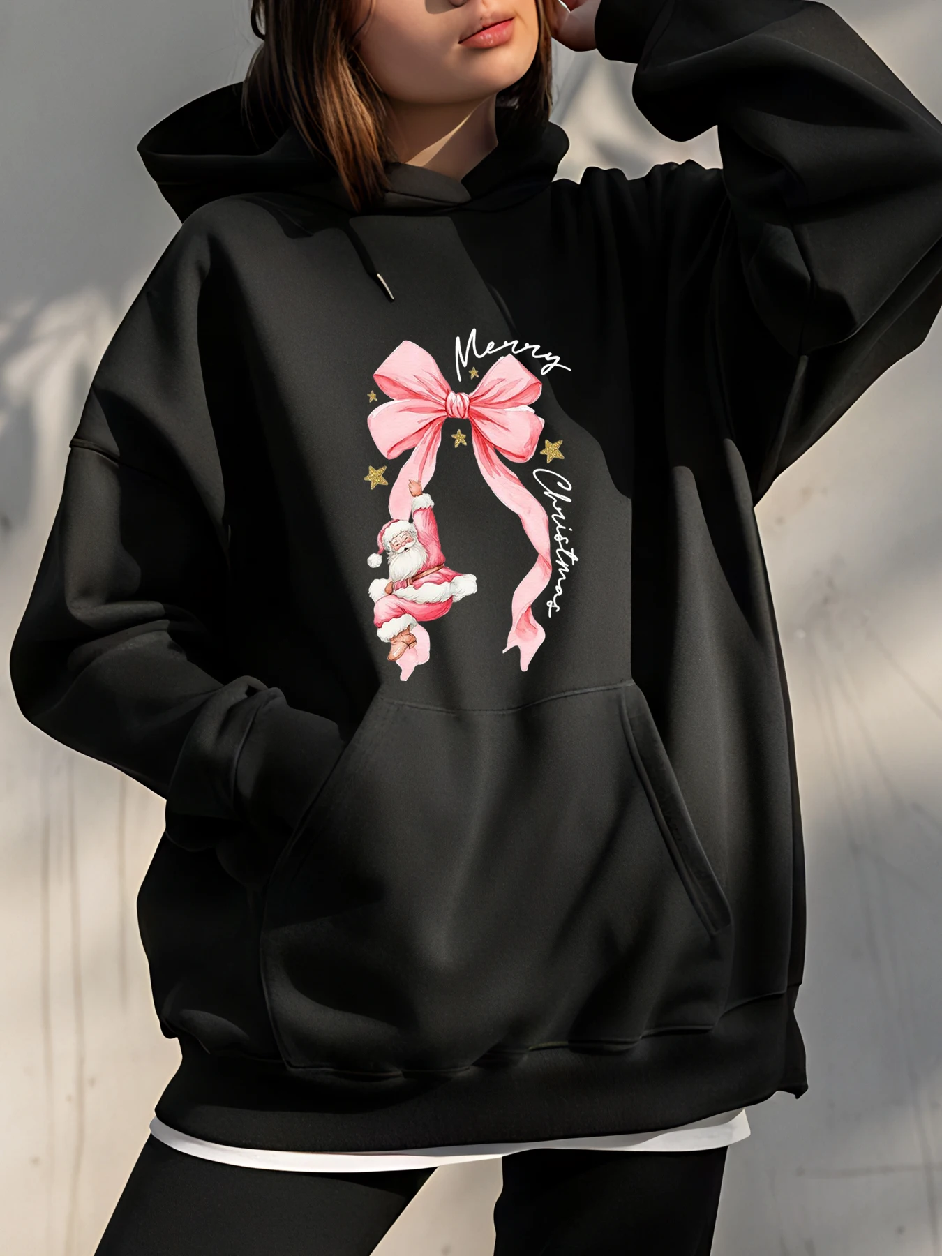

Рождественская толстовка с капюшоном, женская черная Санта-Клаус, розовый бант с принтом, повседневная зимняя толстовка, женский праздничный наряд, модный свитер