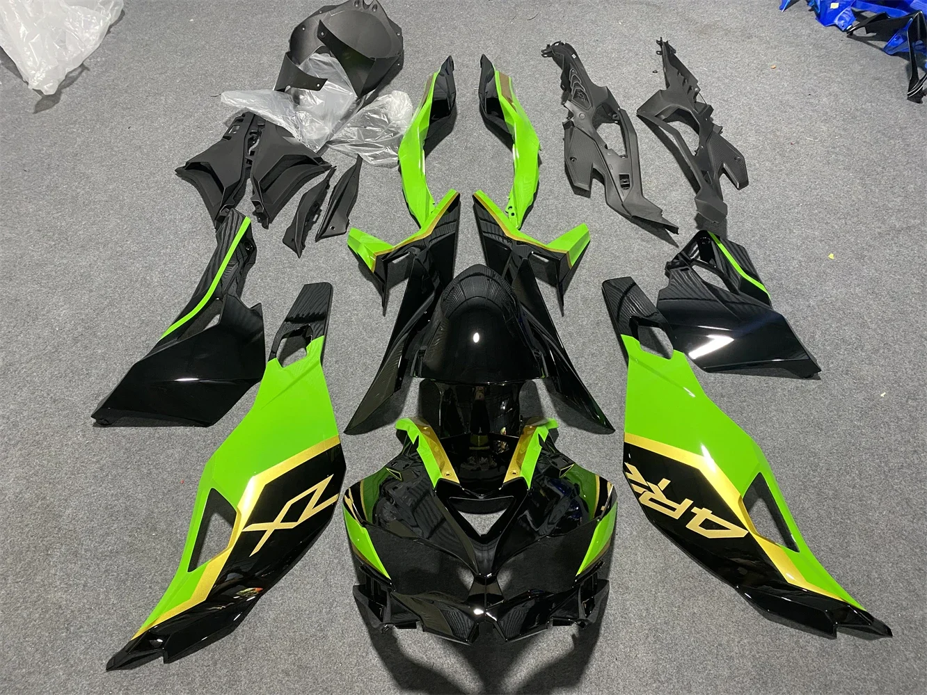 Motorcycle fairing suitable for ZX-25R ZX-4R  years -25R ZX-4RR 2020 2021 2022 2023 Body fairing Green black gold20-23