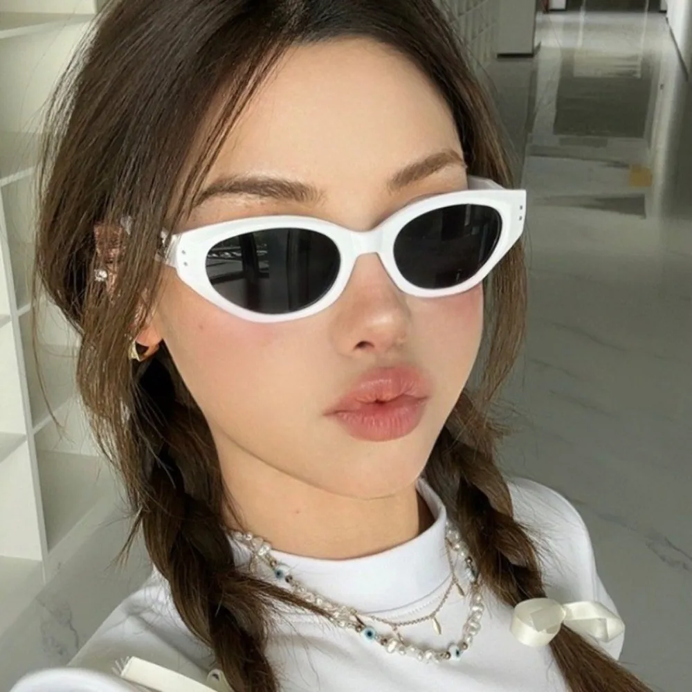 2-teilige koreanische Version, trendige Retro-Cat-Eye-Sonnenbrille für Damen, Hip Hop, Western, lässig, schlicht, einfarbig, Outdoor-Brille – Detail 3