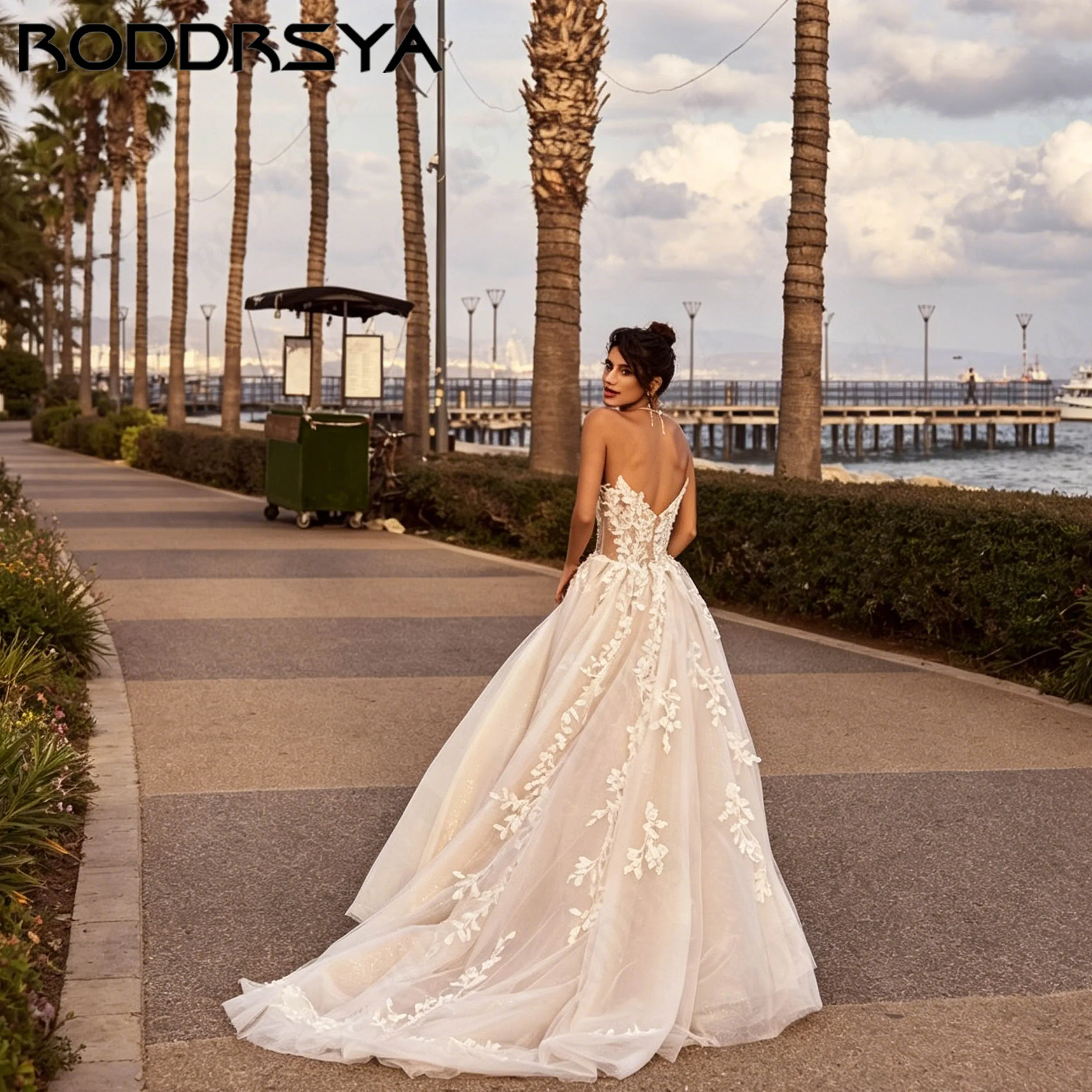 RODDRSYA Backless Tulle Wedding Dress Lace Appliques Sweetheart A-Line Bridal Gown Strapless High Split Brautkleid Personalized