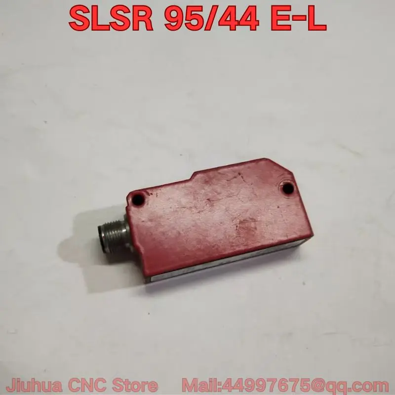 اختبار وظيفة الاستشعار الكهروضوئي SLSR 95/44 EL مستعمل عادي #4