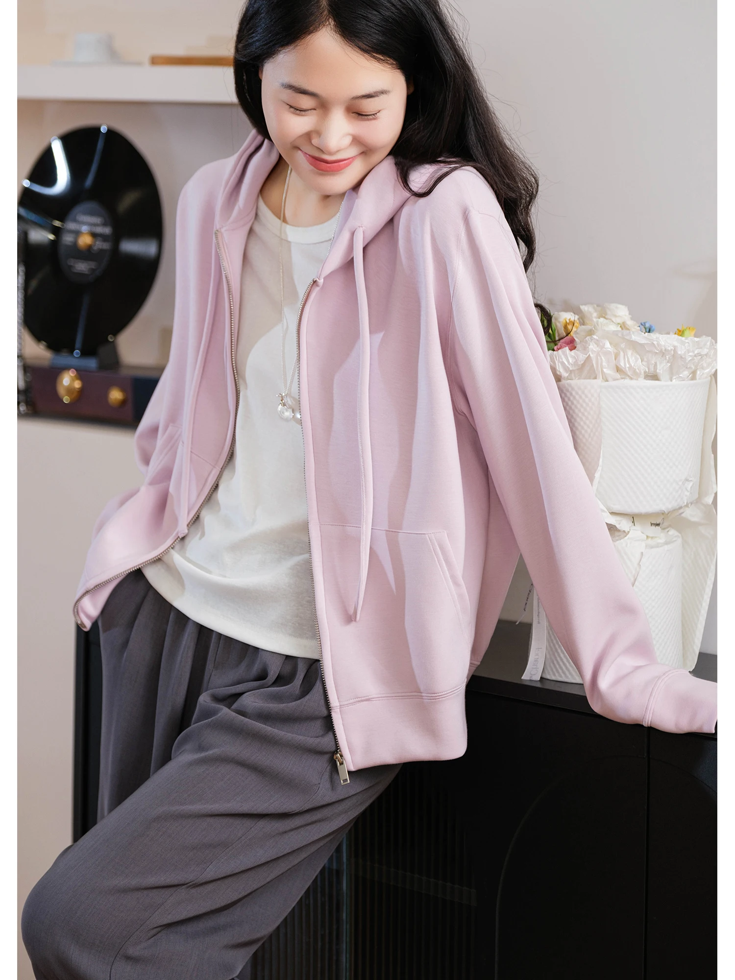 Women's Casual Style Polyester Fiber Coat with Pockets Heavy Duty Sand Washed Smooth Non-stick Dust Fit Hooded Jacket