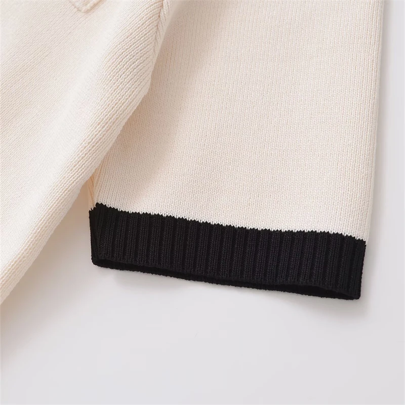 KEYANKETIAN 2025 Новая офисная женская контрастная цветная лоскутная трикотажная рубашка с короткими рукавами, женский однобортный свитер с круглым вырезом, топ