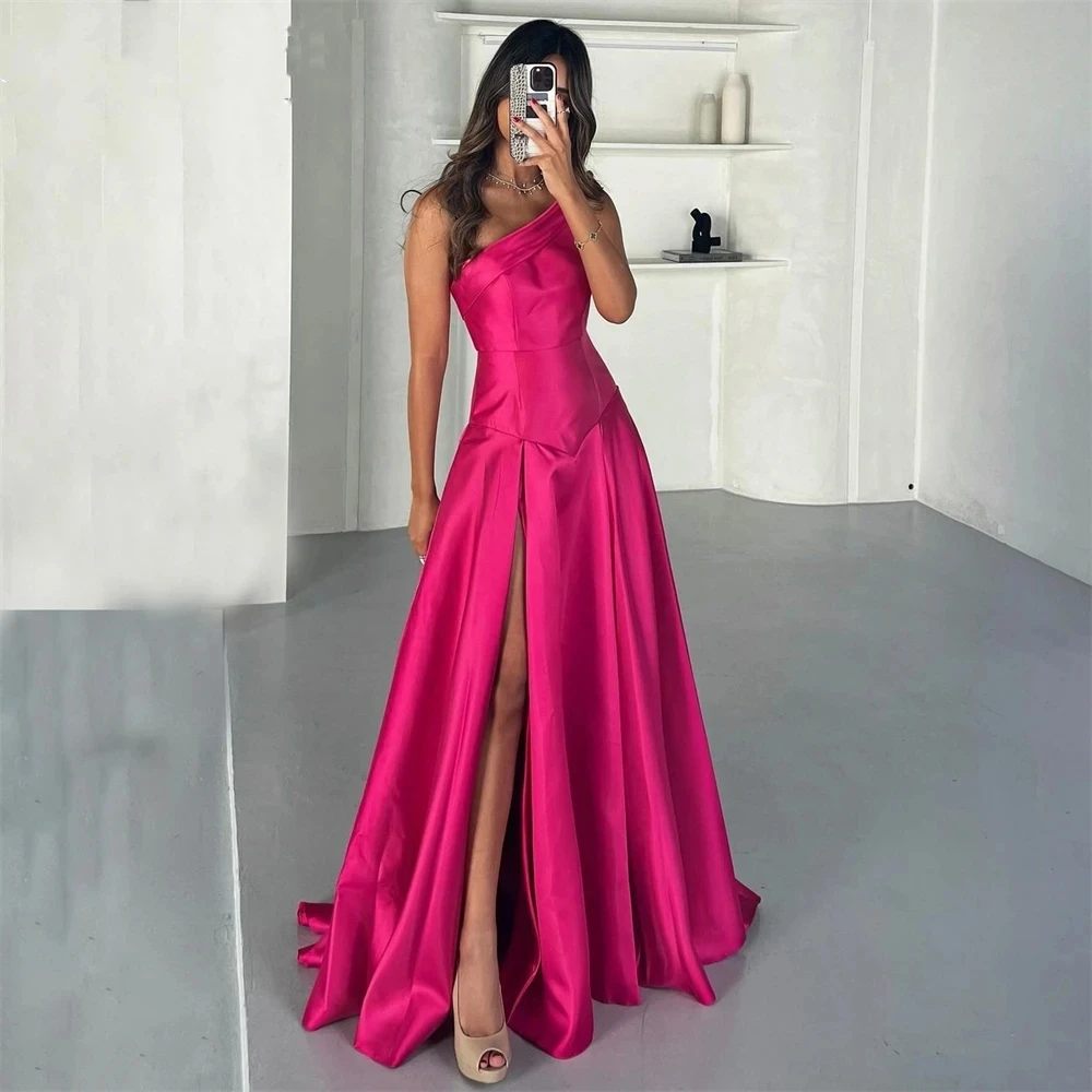 

Romantic Hot Pink Satin One Shoulder Prom Dresses A Line High Slit Evening Gowns Floor Length Dinner Party Dress فساتين السهر