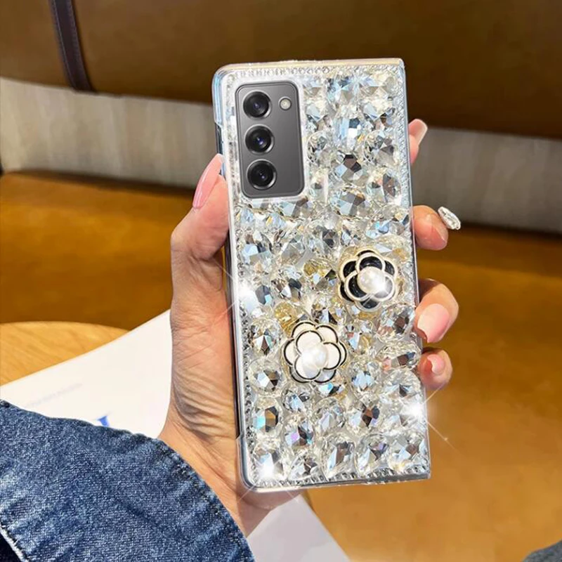 

Luxury Glitter Rhinestone Retro Pearl Camellia Phone Cases For Samsung Galaxy Z Fold 5 4 3 2 Bling Diamonds Flowers Woman Covers