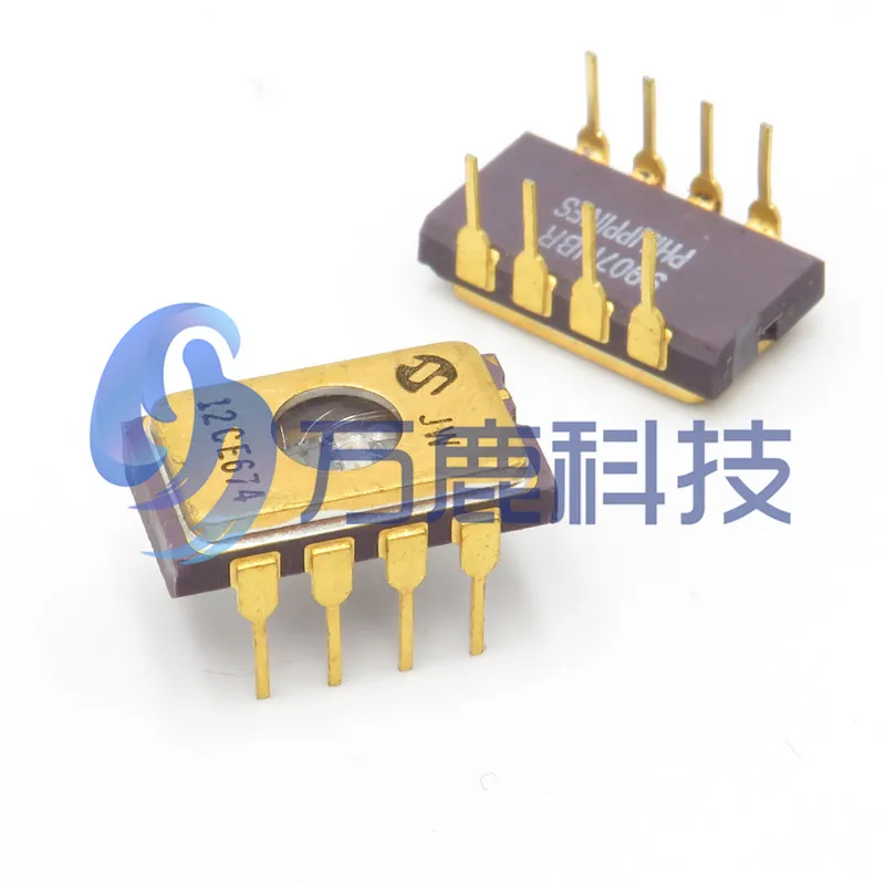 PIC12CE674/JW gold-plated ceramic chip 12CE674 DIP8