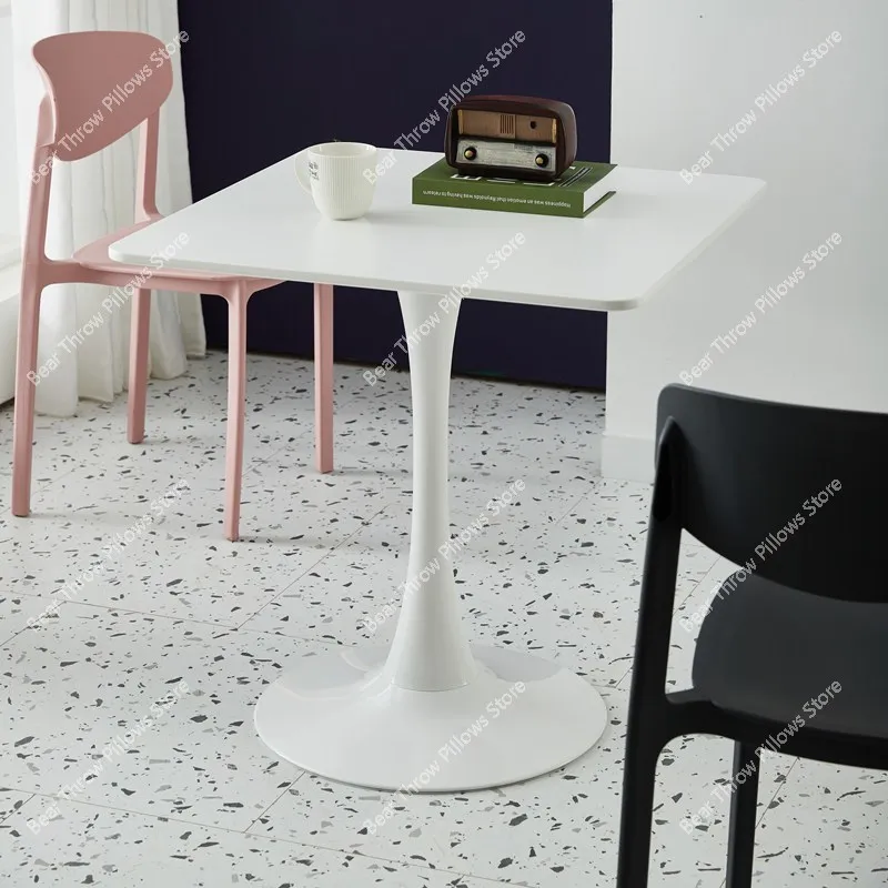 Mesa de centro pequena do jardim do estilo moderno, centro minimalista ao ar livre, mesa quadrada e redonda do glamour, salão de beleza