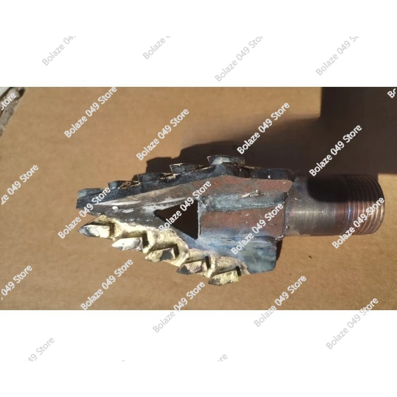 Downhole tube drilling Soil alloy drill bit 6 pipes 22 lines 1 inch 32 pipes Water cement drilling Water well