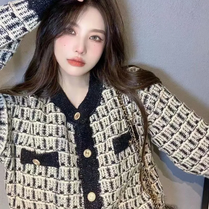 French Style Small Fragrant Sweater Jacket Cardigan Women 2023 New Niche Bright Silk Knitted Woolen Top Outerwear Knitwear Coat