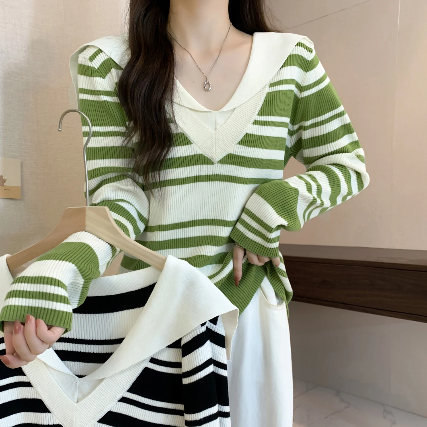 Large Size Women's Clothing New Fashion Double-layer Special Collar Striped Knitted Sweater for Women to Look Slim and Versatile