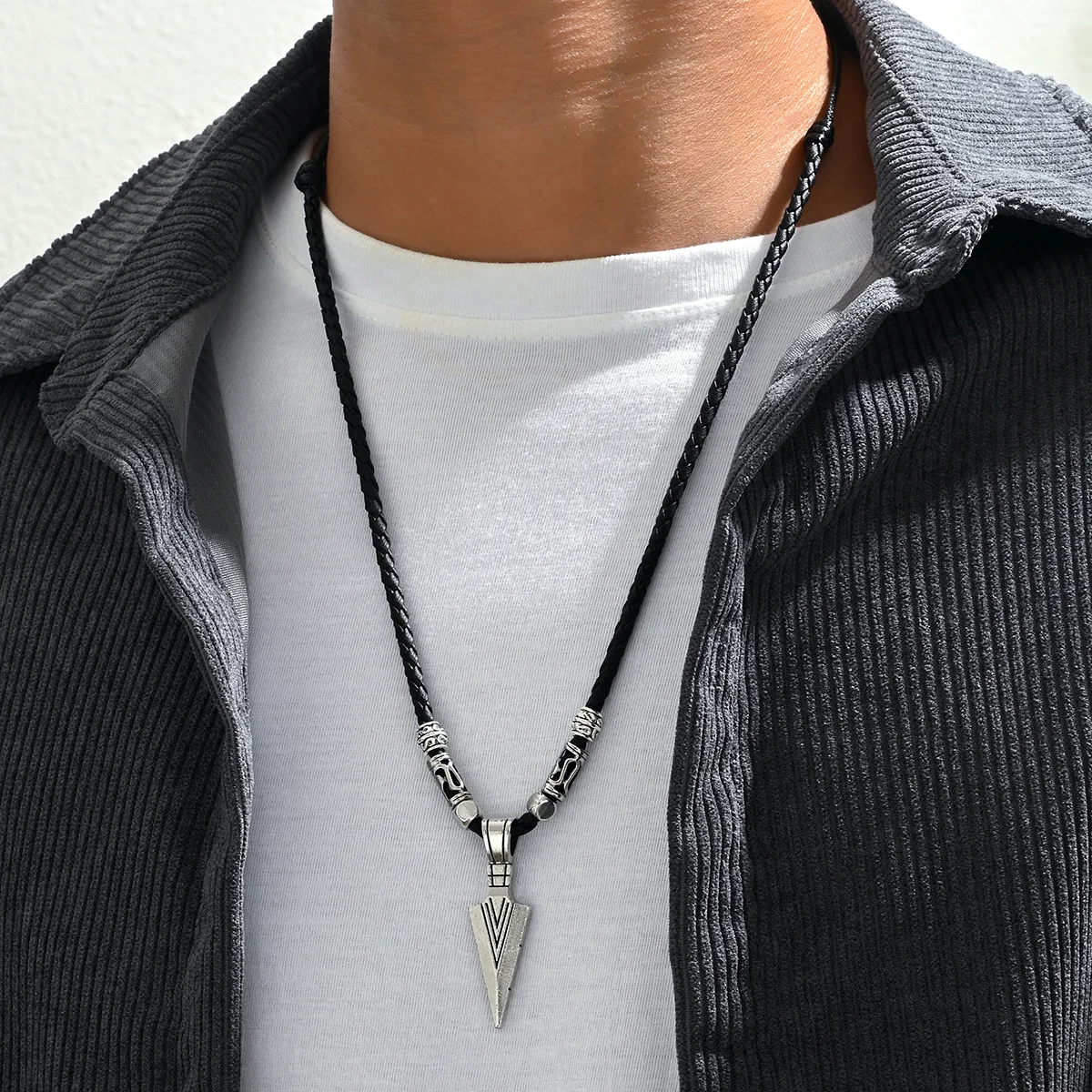 1PC Men's retro artificial leather necklace for men medieval vintage arrow pendant necklace man jewelry gift for him