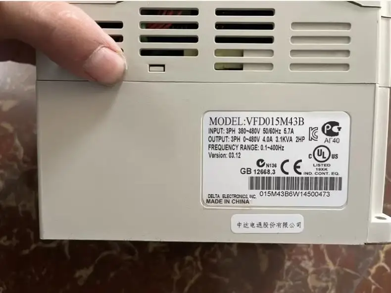 VFD-M inverter, 380v 1.5kw 9.8 new, original disassembly