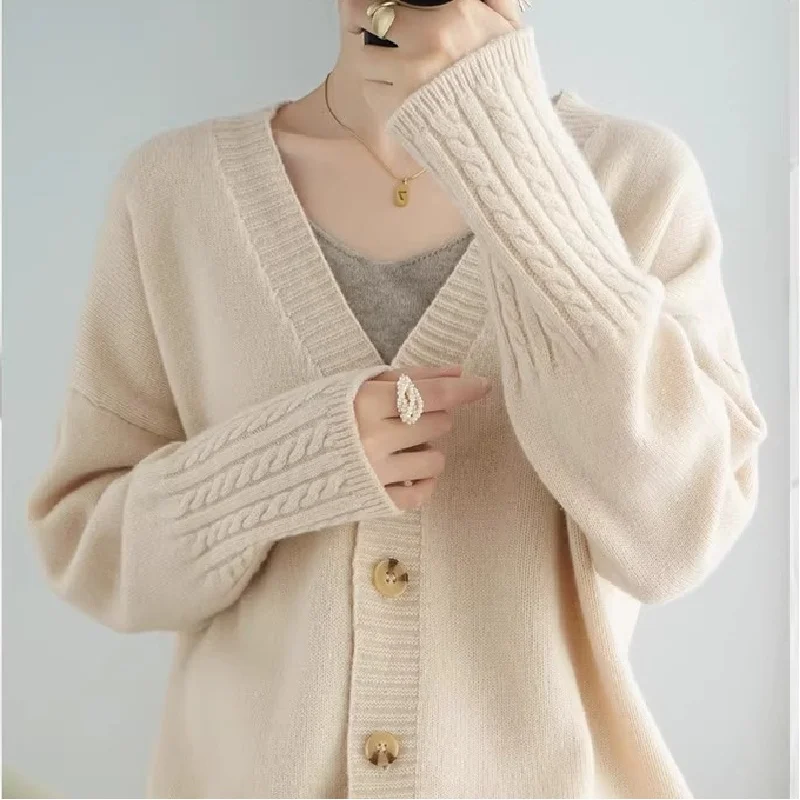 

Dongguan Daliang High-End Knitted Sweater Cardigan Early Spring Jaet No Pilling New 2025 South Oil Knitwear