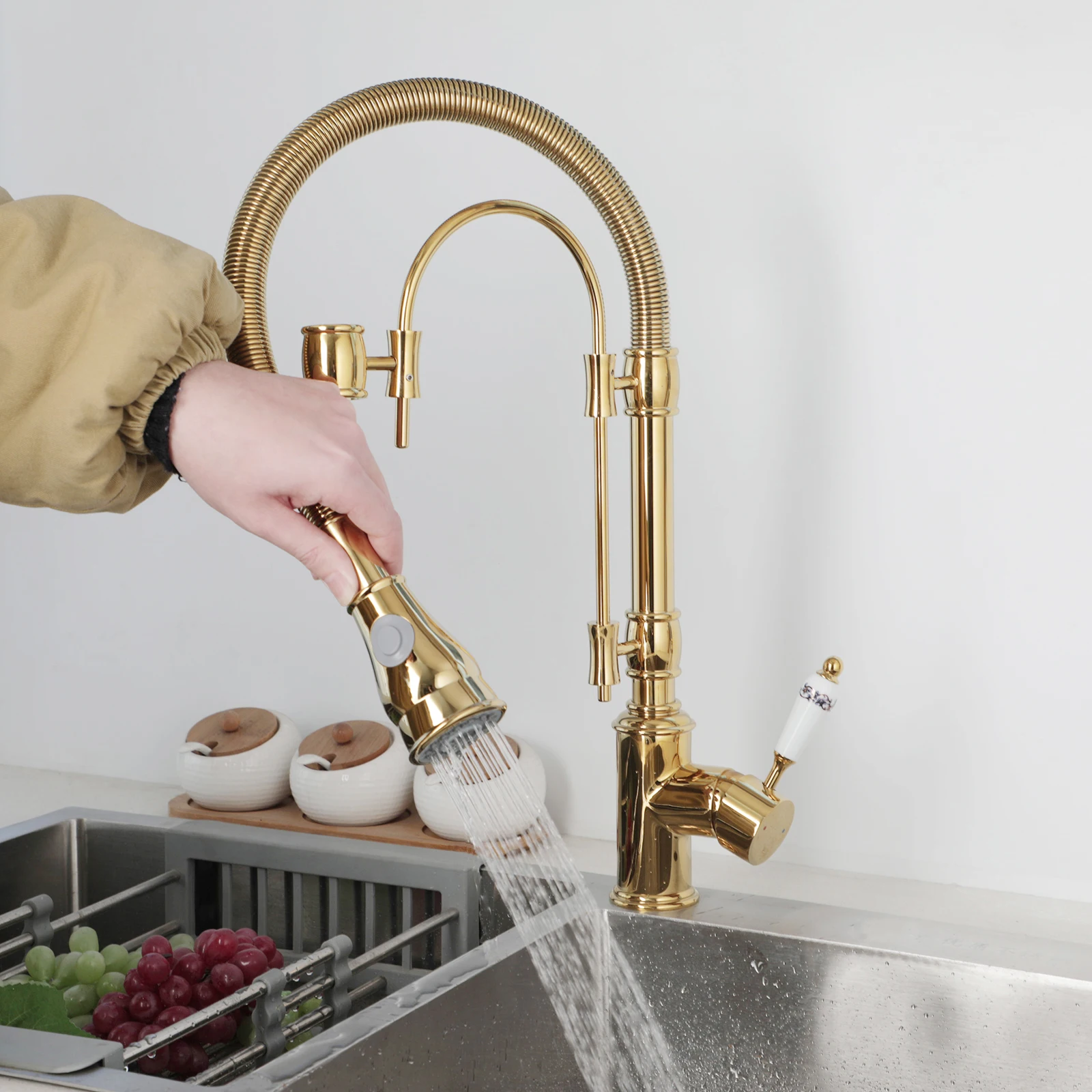 ZAPPO Golden Pull Out Kitchen Sink Faucet 360 Rotation Deck Mounted Brass Faucets Mixer Two Outlet Water Mode Cold Hot Mixer Tap