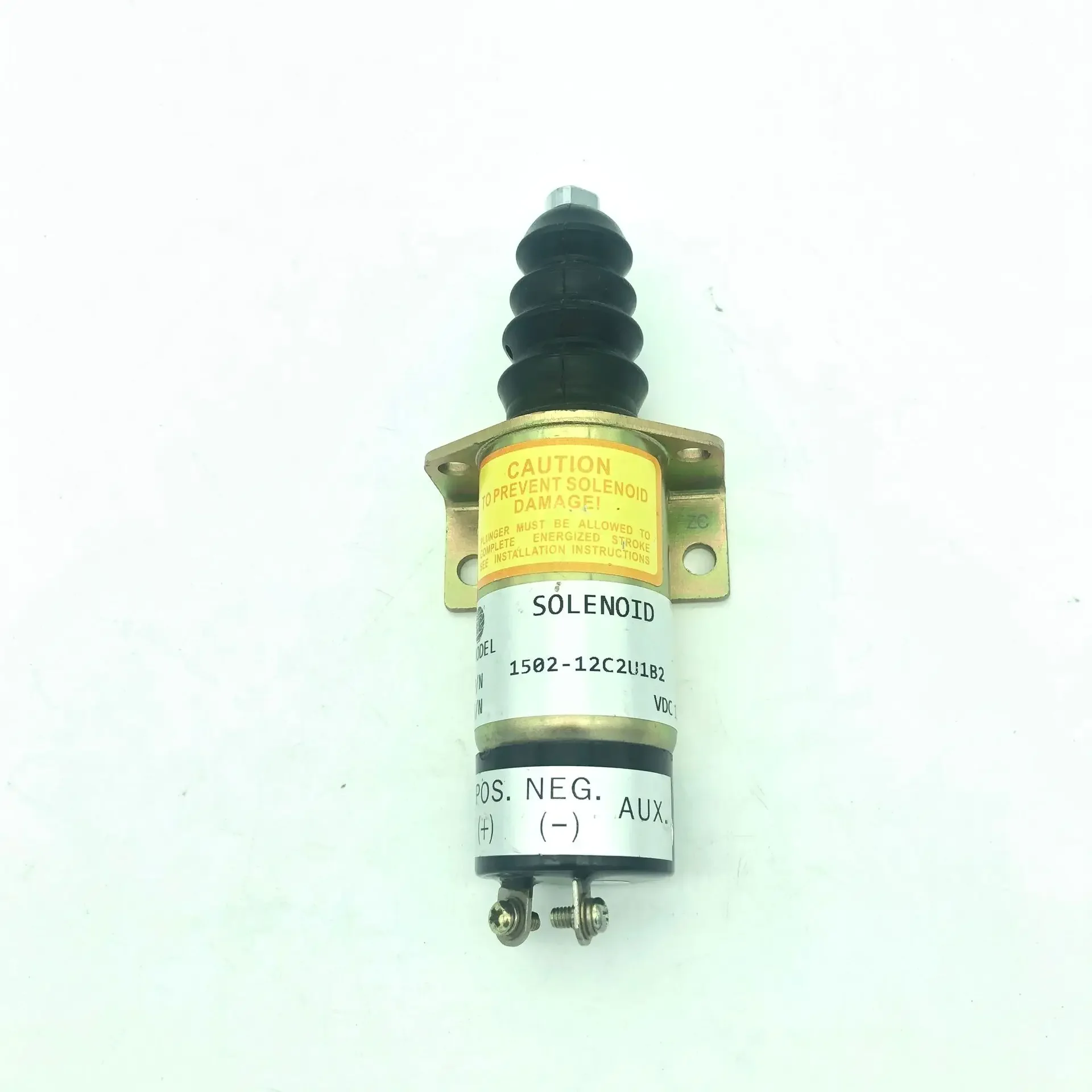 

1502-12C2U1B2 Flameout Solenoid Valve 12V for Kubota Excavator