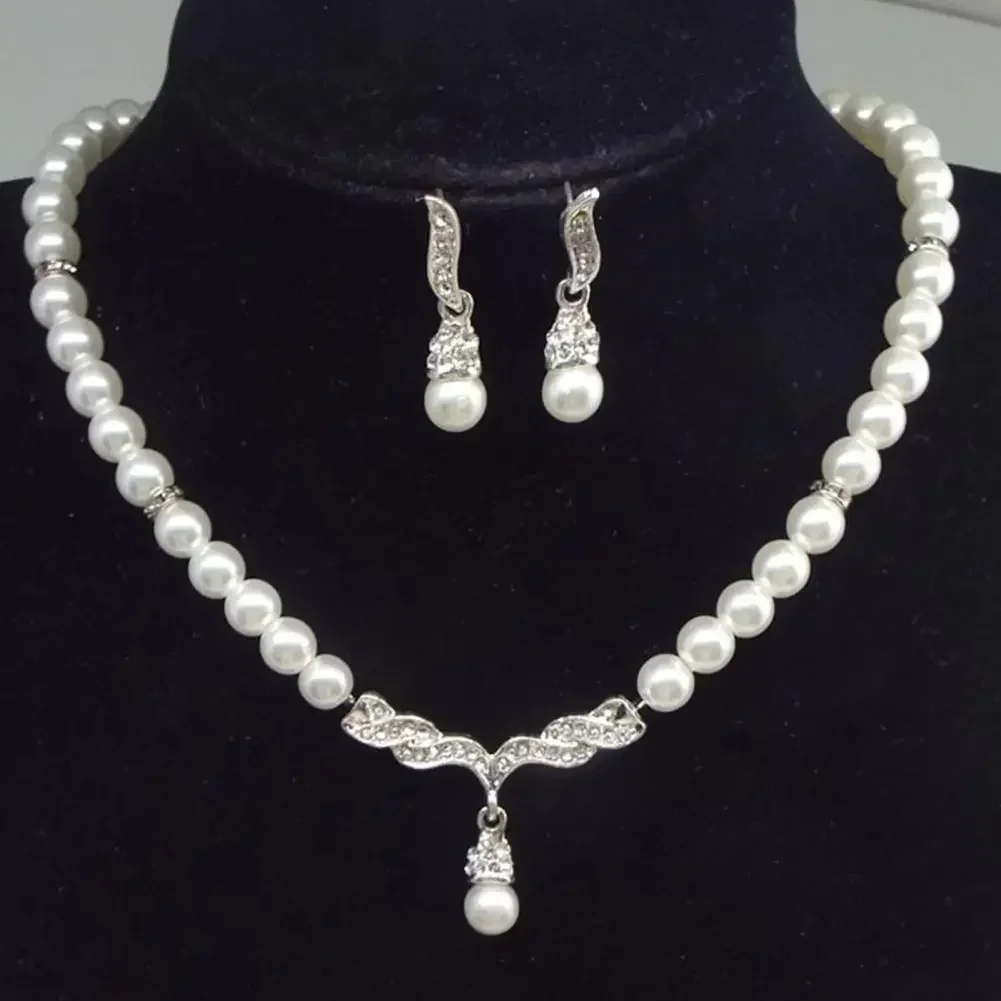 قلادة أقراط طقم مجوهرات نسائية فو اللؤلؤ الزفاف سبيكة حفل زفاف ترصيع قلادة طقم من الحلقان الهدايا