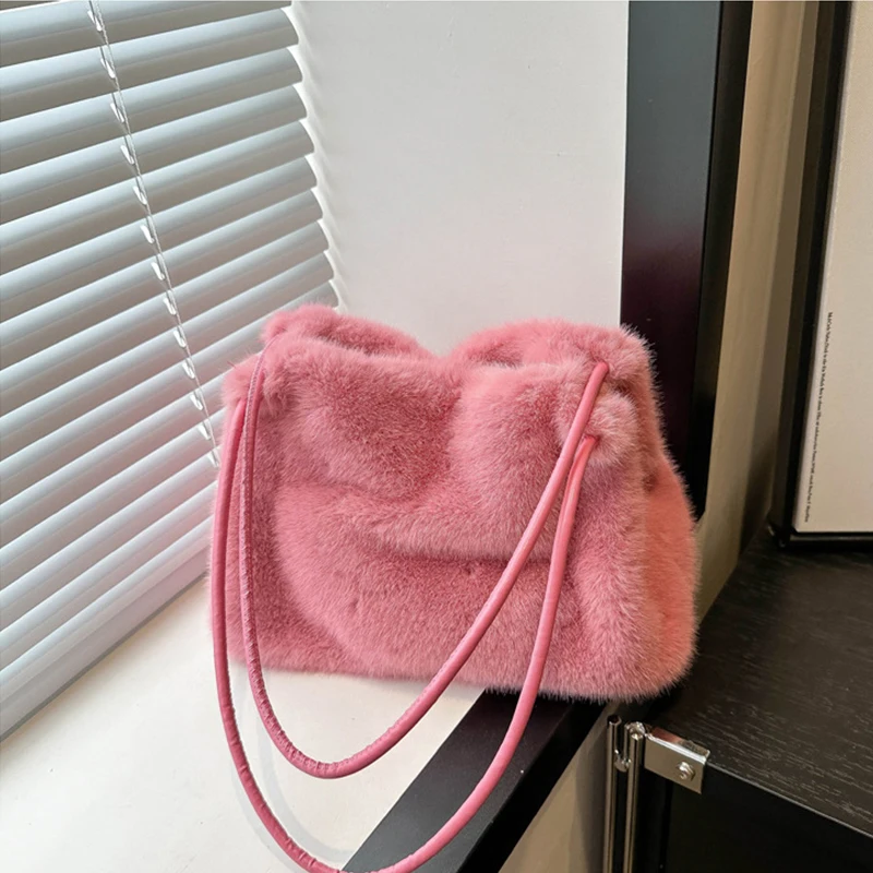 New Plush Bag Women's Plush Bag Versatile Plush Crossbody Fashion Korean Edition Single Casual Shoulder Tote Bag image 5