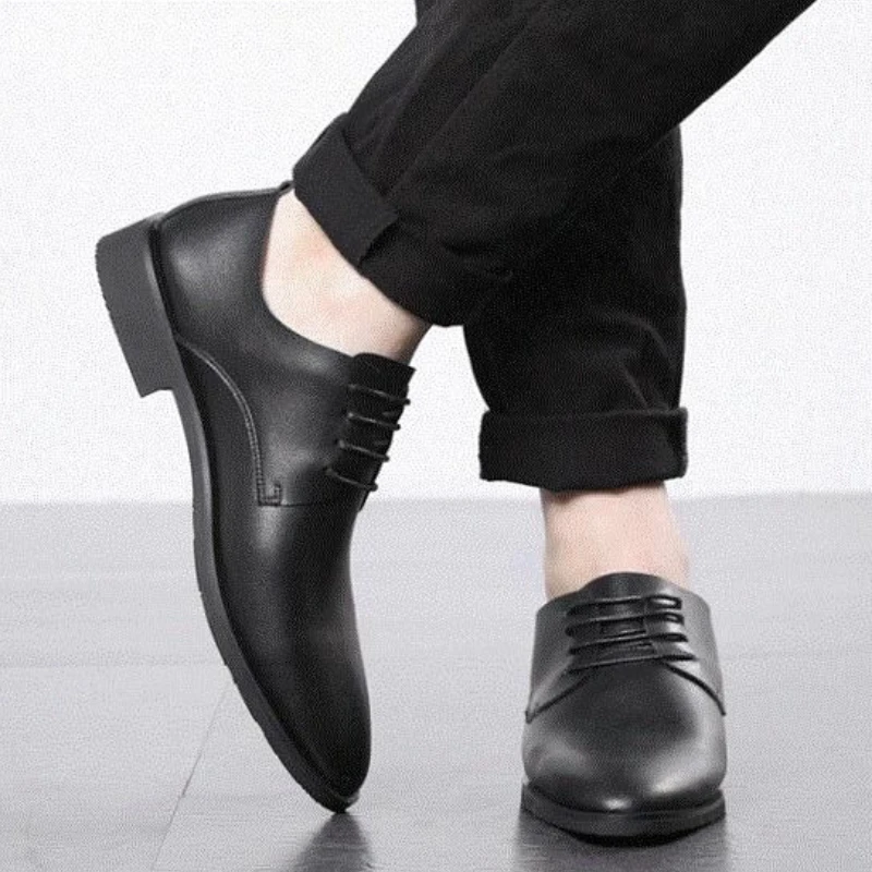 

Low Heel Plain Lightweight Social Shoe for Men Cheap Liquidation Gentleman New Price Elegant and Classic Party Dress Shoes Man