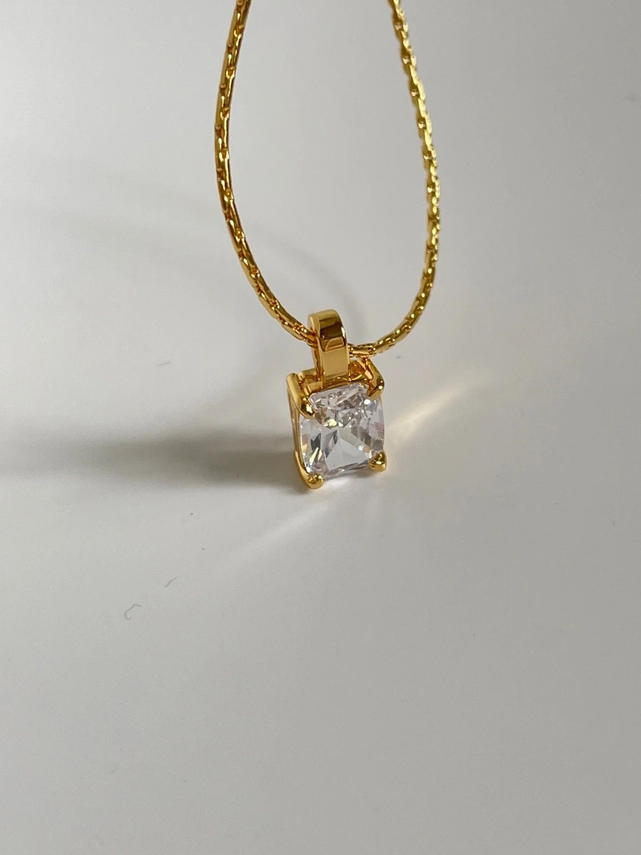 

Титановое Ожерелье 18K AAA женское дизайнерское ожерелье из нержавеющей стали ювелирные изделия подиумное платье редкое в Японии