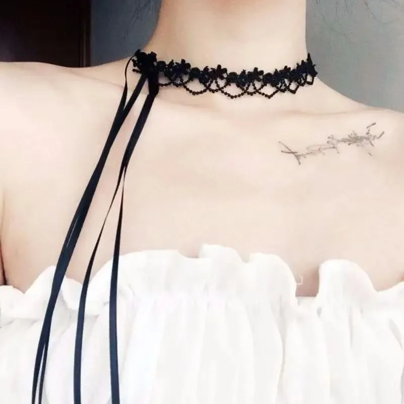 Punk Harajuku Sexy Personality Trend Simple Fashion Fresh Flower Black Lace Alloy Necklace Clavicle chain