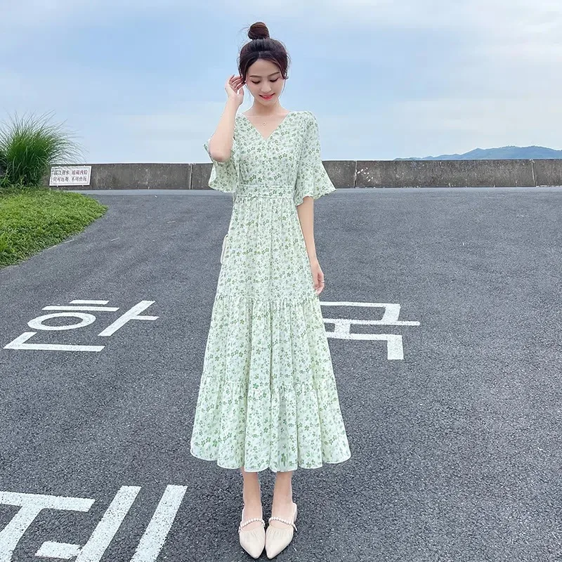 

Women's Green Floral Dress Summer New Flare Sleeve High Waist Slim Fairy Long Dress