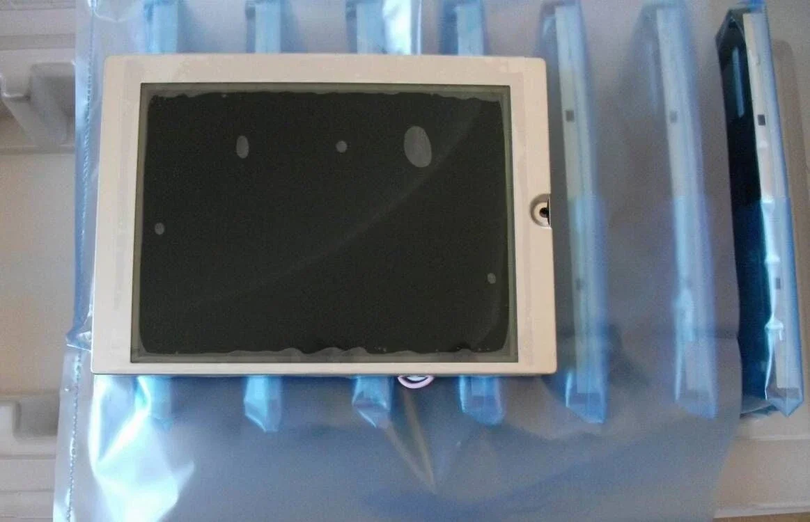 KG057QV1CA-G020 new 5.7''320×240 LCD Display  in stock