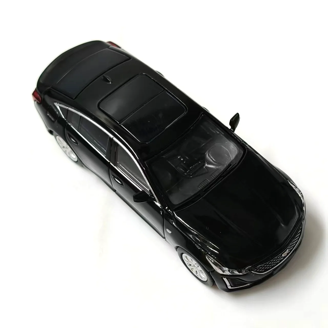Cadillac CT5 1:64, haute Simulation, modèle de voiture en alliage métallique moulé, décoration de voiture, affichage, cadeaux de collection