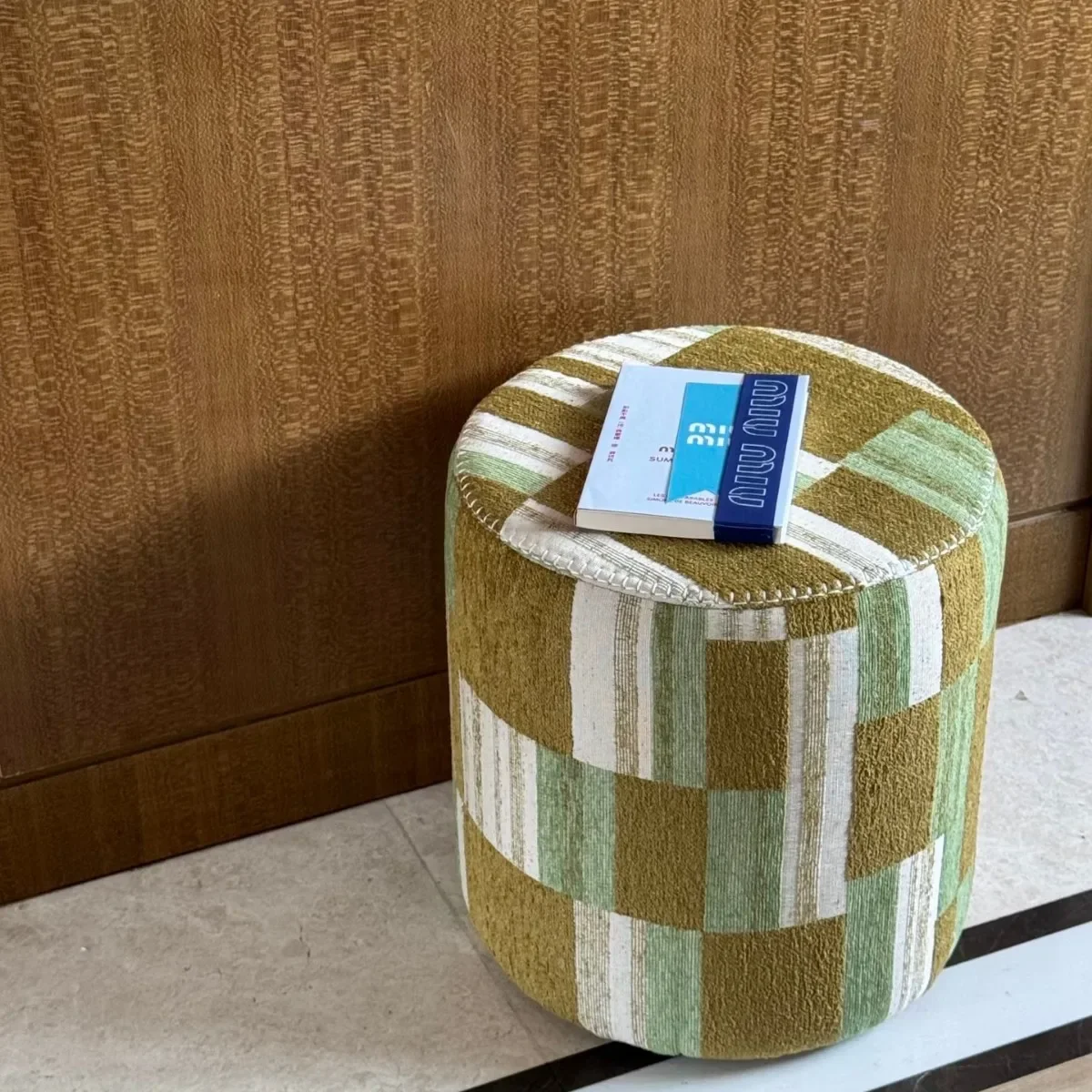 Vintage striped round dressing stool, fabric shoe-changing stool, bedroom and living room fashionable geometric pattern