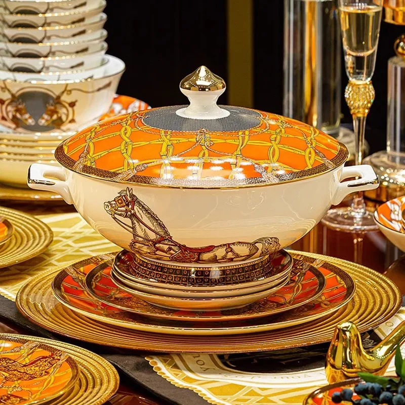 70 Pieces European Tableware Set High‑End Dinnerware Set Bone China Bowl Plates Dinner Sets Chopsticks Spoon Kitchen Dishes