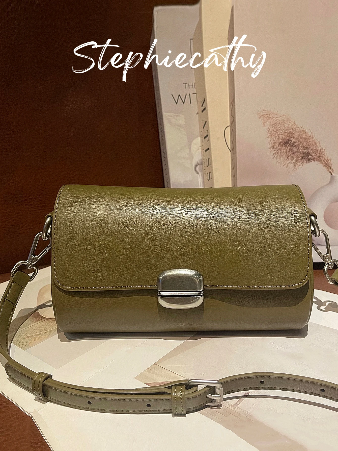 

SC Women's Vintage Genuine Leather Flap Handbag Cross body Purse Small Messenger Shoulder Bag Casual Daily Commute College Date