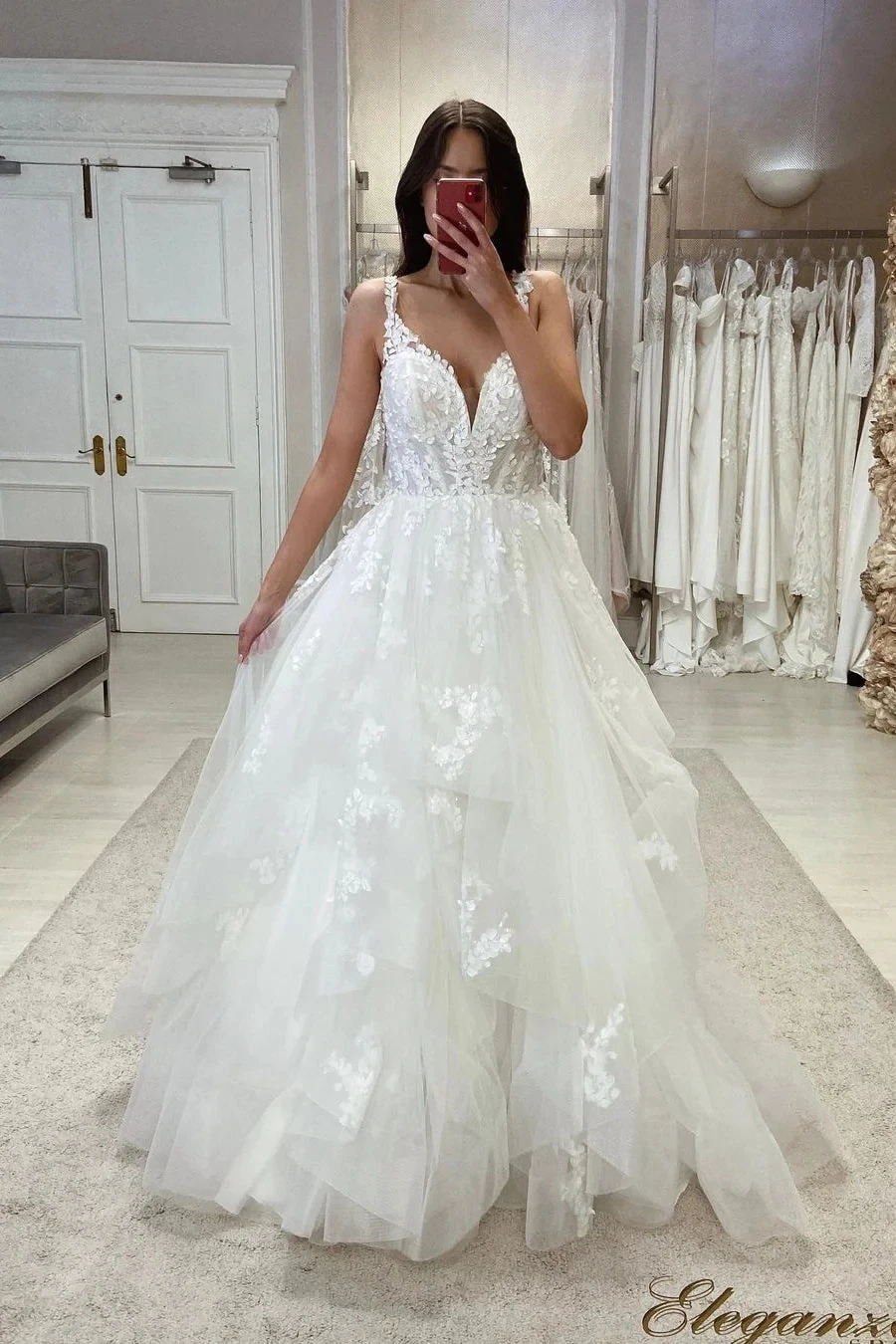 Vestido de novia de lujo con cuello en V profundo, prenda sin mangas con apliques de flores, hombros descubiertos, 2023