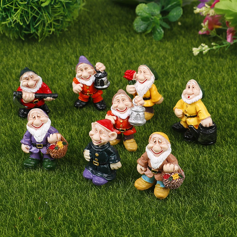 1Pcs/4Pcs Random Fairy Garden Miniatures Gnome Dwarf Micro Mini Gnome Figurines Garden Decoration