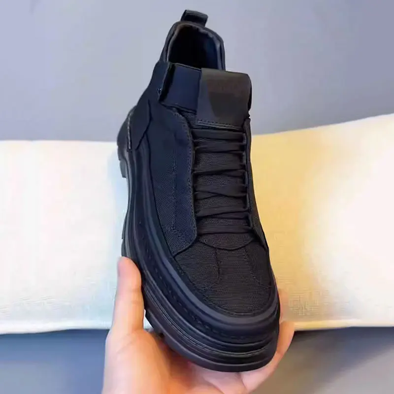 2025 New Men's Comfortable Casual Fashion Sports Shoes High-End Feelings Business Style Versatile Tech Fabric Breathable Rubb...