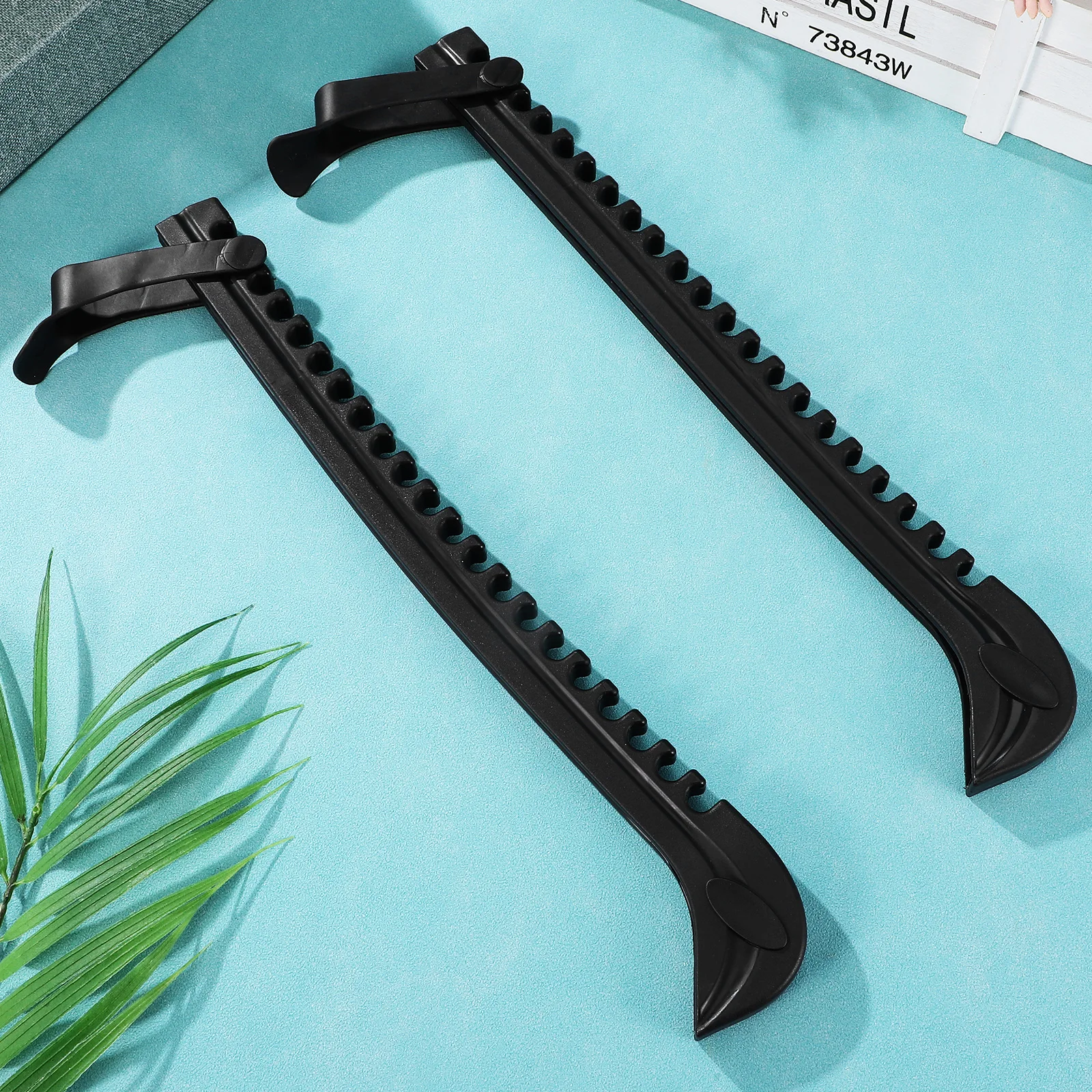 

2 pcs Ice Skate Guards Sturdy Hard Blade Protectors Complete Coverage For Adults Figure Hockey Roller Skating Sport Team