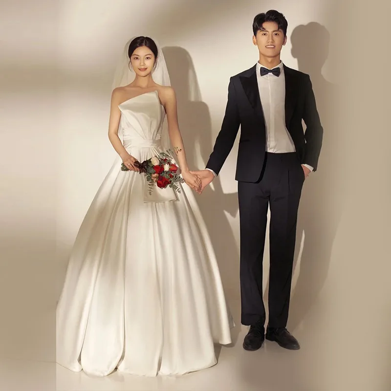 

Luxury White Dress Satin Sleeveless Wedding Dresses for Women Bow decoration Party Birthday Dress wedding shooting Customized