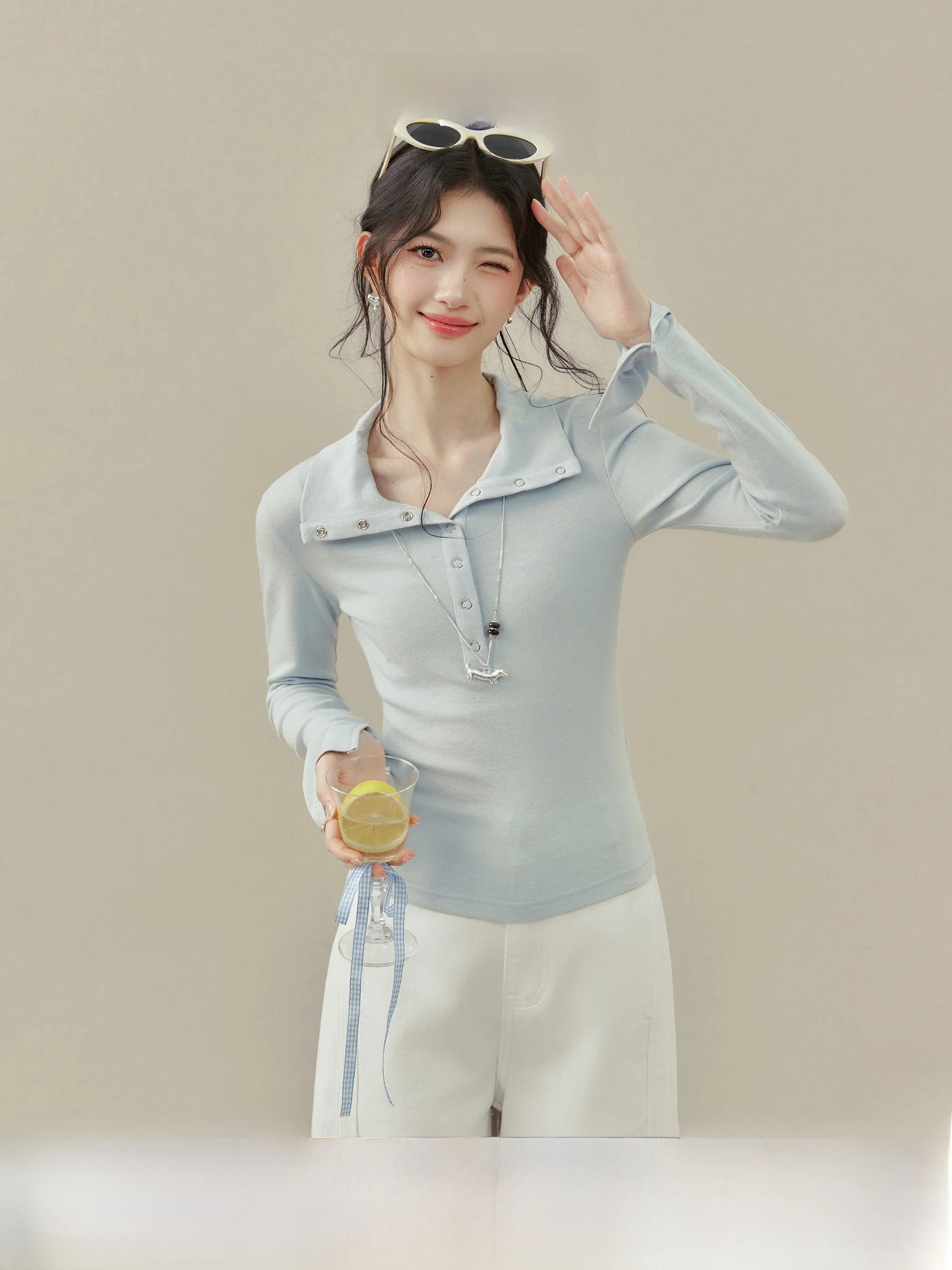 

Уникальная синяя женская приталенная футболка-поло с отложным воротником для весны, базовая модель от Wang Guo Xi, в корейском стиле, для повседневной носки