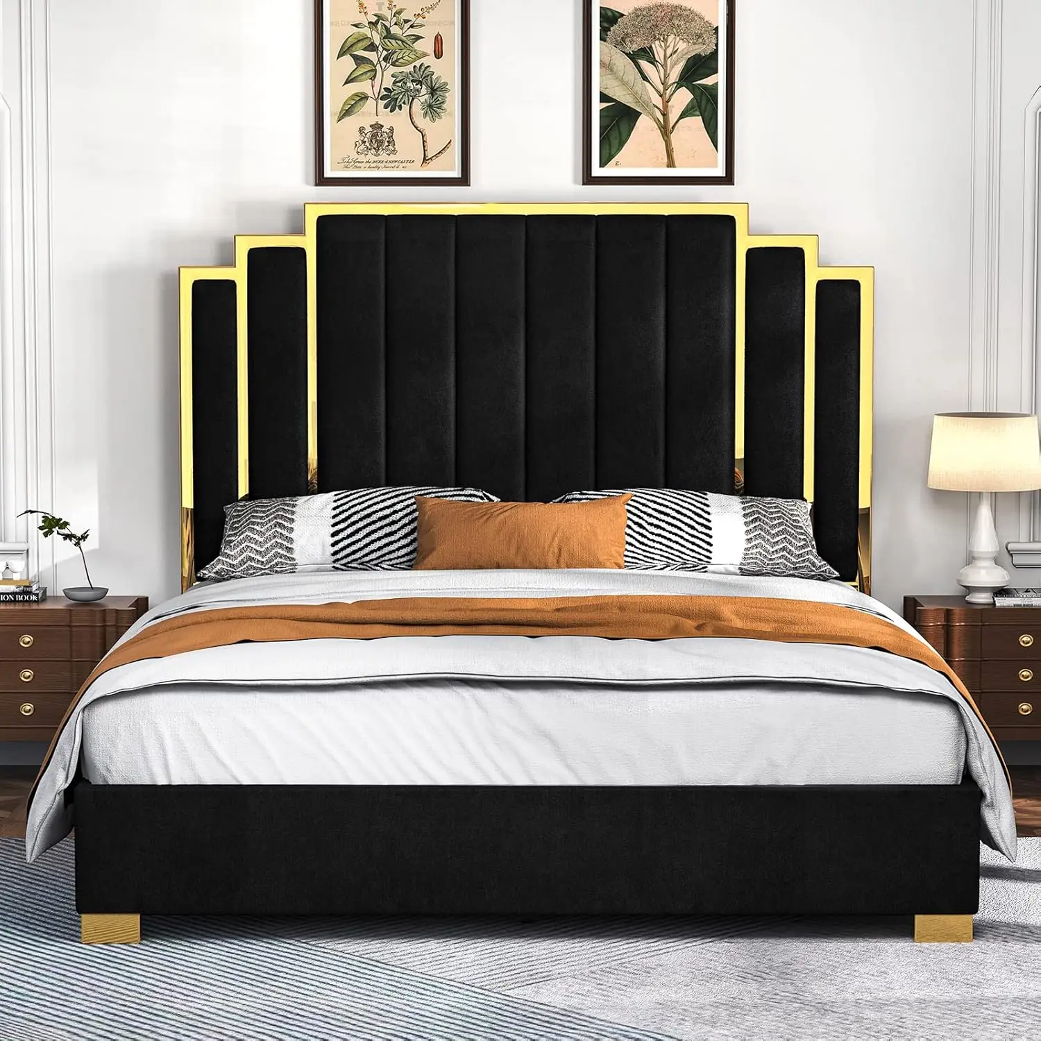 Marco de cama con plataforma tamaño King, cama tapizada de terciopelo de 65" con cabecero con ribete dorado/lamas de madera/no necesita somier/negro