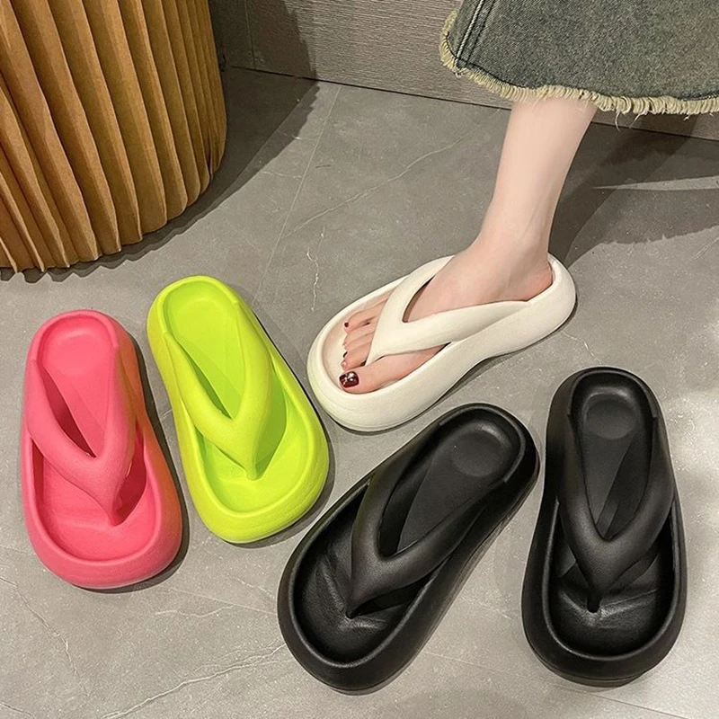 2025 Summer Fashion Platform Flip Flops Women Outdoor Thick Sole Pillow Slippers Woman Candy Color Non Slip EVA Beach Sandals