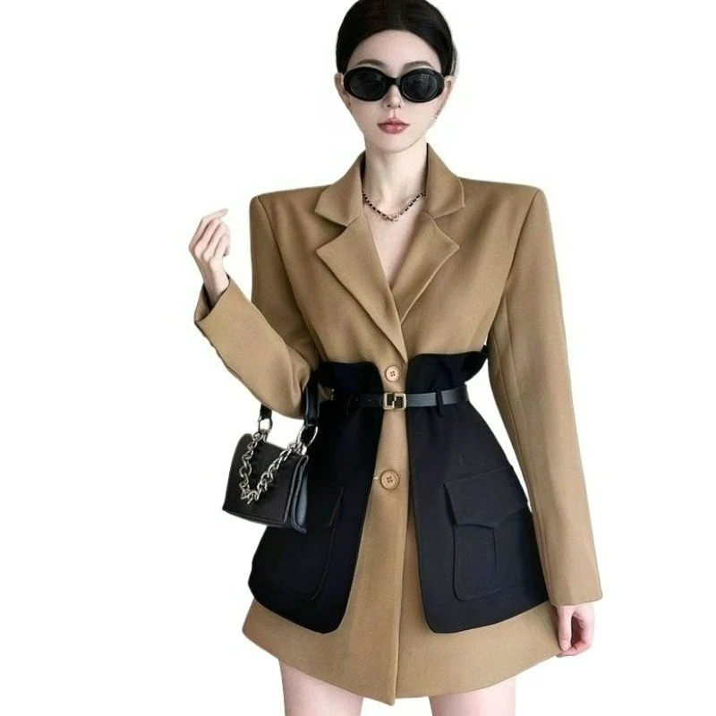 The New Spring and Autumn Stylish Suit Jacket with A Two-piece Patchwork Design Is A Niche and Slimming Bestseller temperament