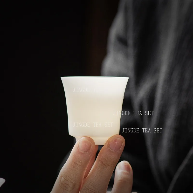 4er-Set Jingde Schafsfett-Jade-Porzellan-Teetassen, Eisweiß, Reine Keramik, Meistertasse, Chinesische Elegante Kung-Fu-Teetasse für die Teezeremonie