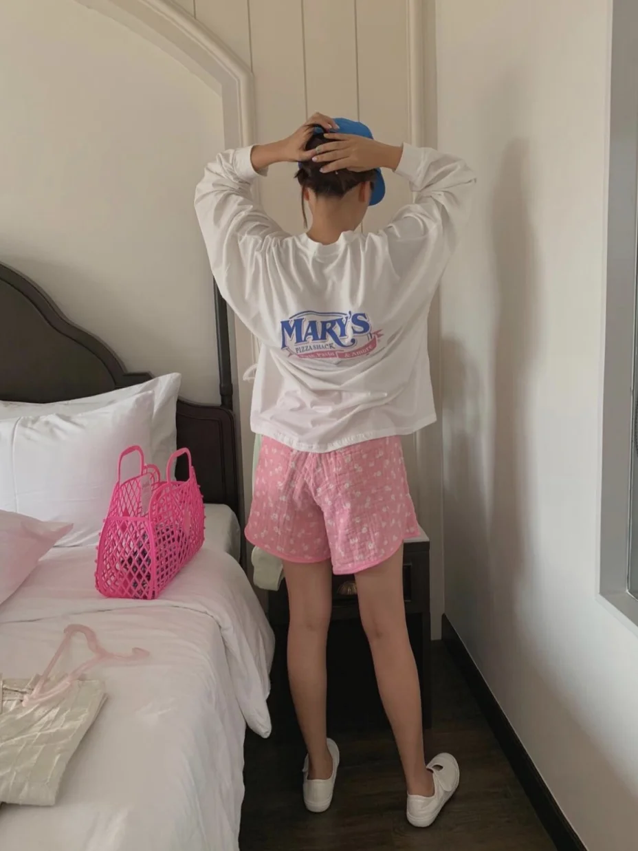 เสื้อยืดผ้าฝ้ายแท้คอกลมพิมพ์ลายด้านหน้าและด้านหลัง สไตล์ลำลองสำหรับผู้หญิง