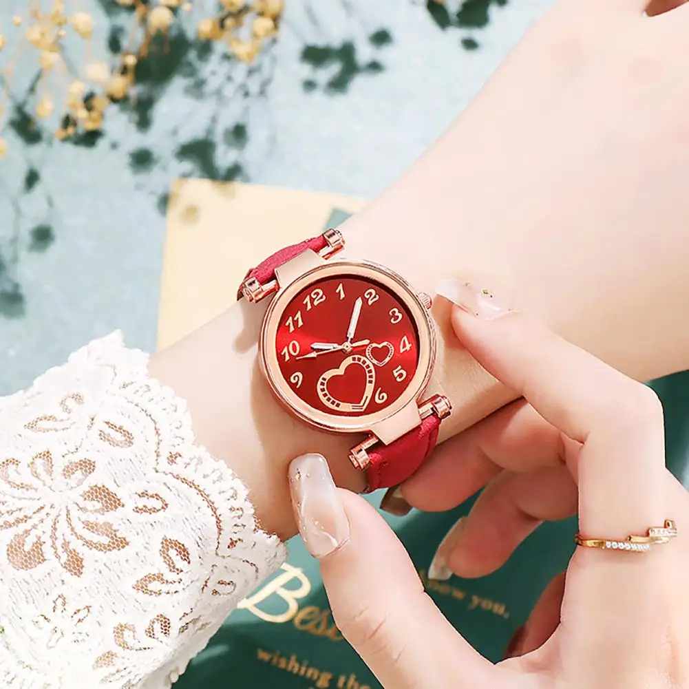 

Women Watch Accurate Heart Dial Plate Wrist Watch Anti-Scratch Faux Leather Girls Casual Wristwatch For Travel