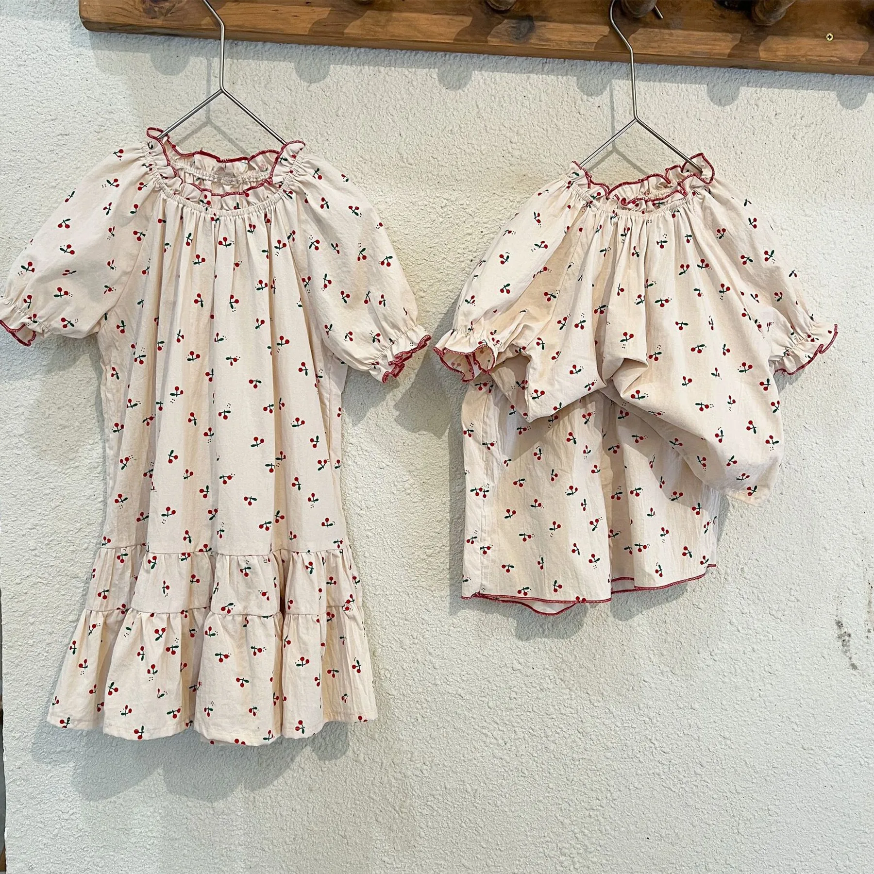 

deer jonmi 2023 Summer Korean Style Baby Girls Cherry Printed Cute Sets Puff Sleeve Tops Shorts 2pcs Ruffles Cotton Dress