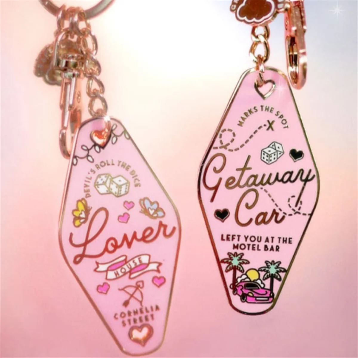 2PCS Taylor Merch Gifts Keychain - Fashionable & Durable, Multipurpose Decorative Gift for Music Enthusiasts